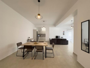 Glenvar Heights I2 90 sqm cozy apt in Paleo Faliro